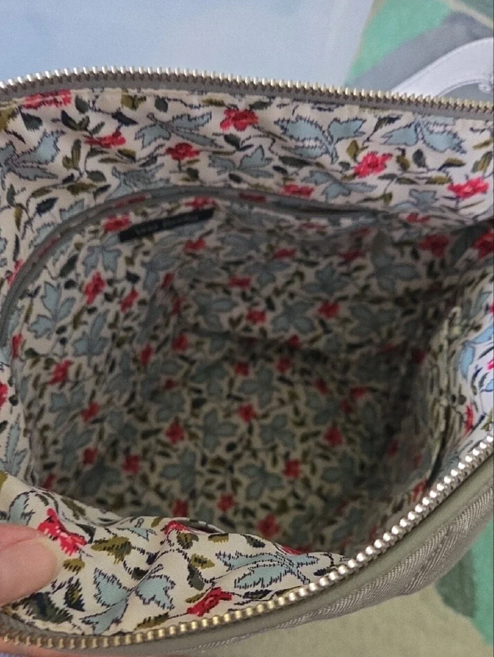 Vera Bradley Carson Hobo Bag Gray W Pink Flowers